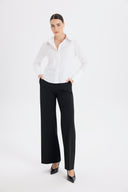 Belden Oturan Klasik Kesim Beyaz Poplin Gömlek