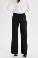 Yüksek Bel Siyah Wide-Leg Pantolon