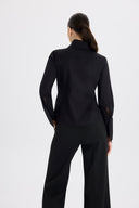 Belden Oturan Klasik Kesim Siyah Poplin Gömlek