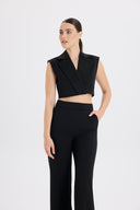 Blazer Yaka Siyah Crop Yelek