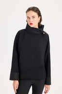 Dik Yaka Asimetrik Siyah Bluz